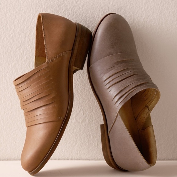 Garnet Hill | Leather Carey Cutwork Loafers - Picture 1 of 9